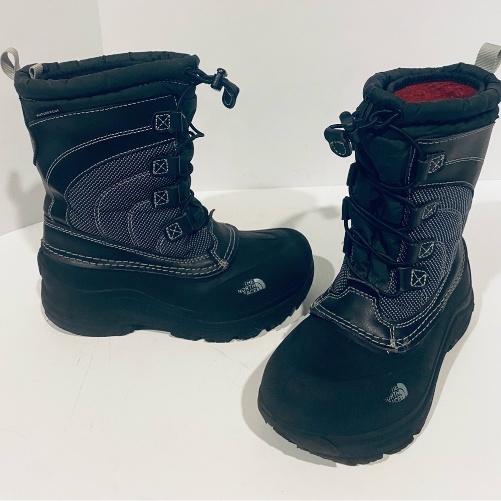 The North Face Kids Black Snow Boots
